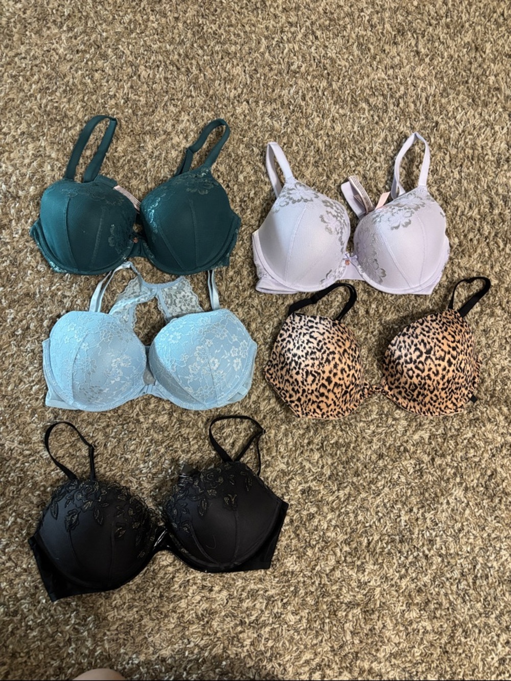 Women’s Lot of 6 brand new Victorias Secret Bras NWOT